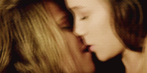 Lexa Clarke kiss